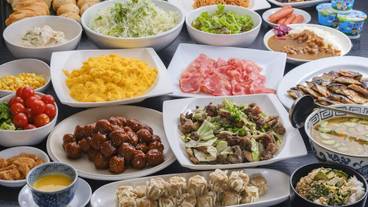 朝食ビュッフェ / 3