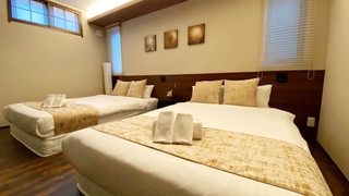 デラックス ファミリールーム (102)(ソファベッド用の寝具は部屋に常備していない為 事前にリクエストが必要)