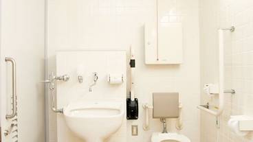 施設内の設備 / 13