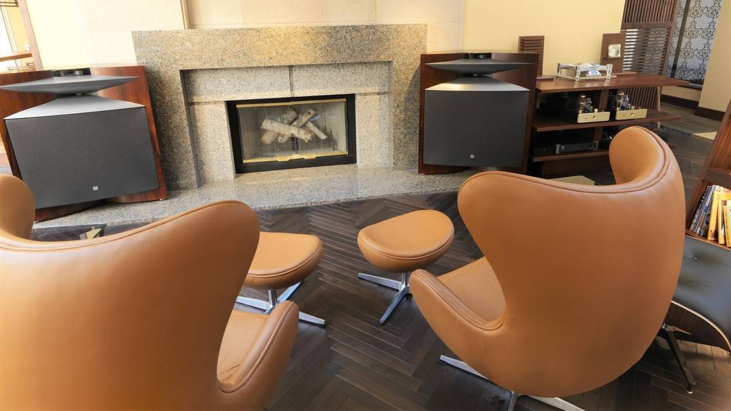 森ラウンジ　リスニングスペース / 3