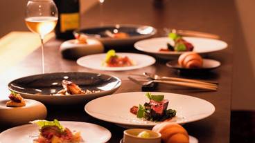 食事・飲み物 / 3