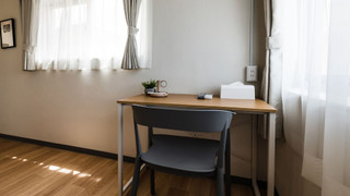 ダブルルーム (シャワー/トイレ付) エレベーターなし 405室 禁煙