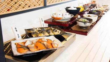 食事・飲み物 / 14