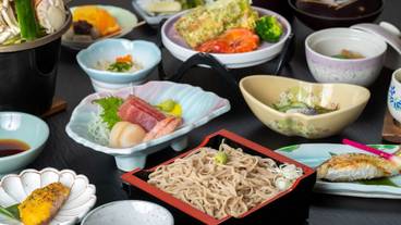 食事・飲み物 / 8