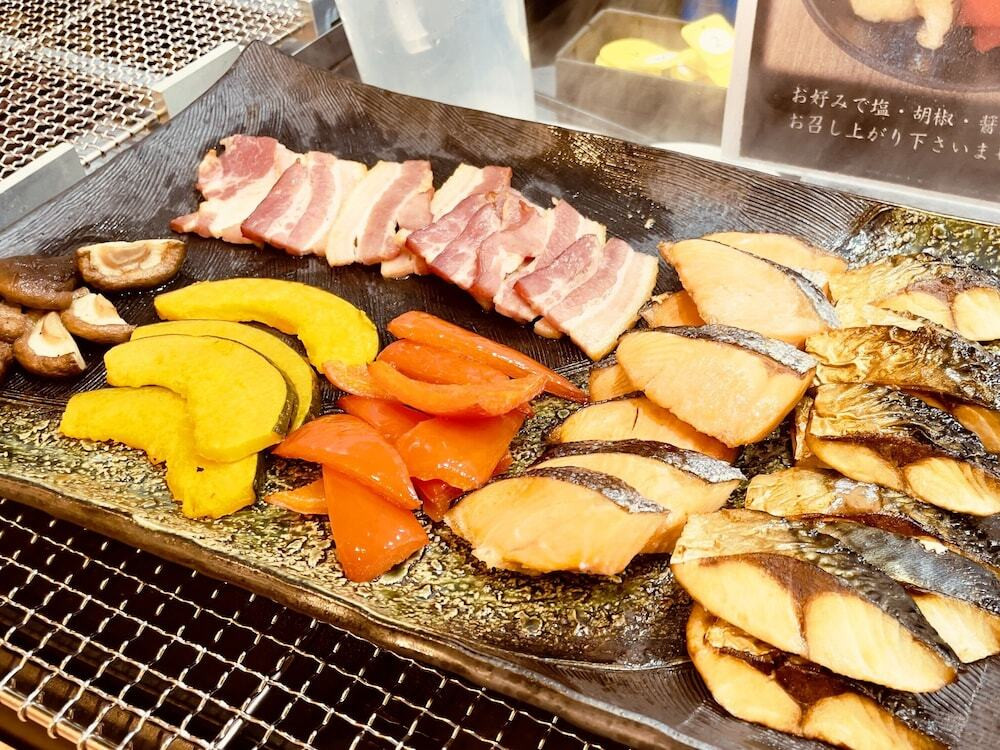 朝食