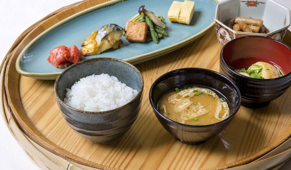 和洋ブッフェで
満足朝ごはん / 3