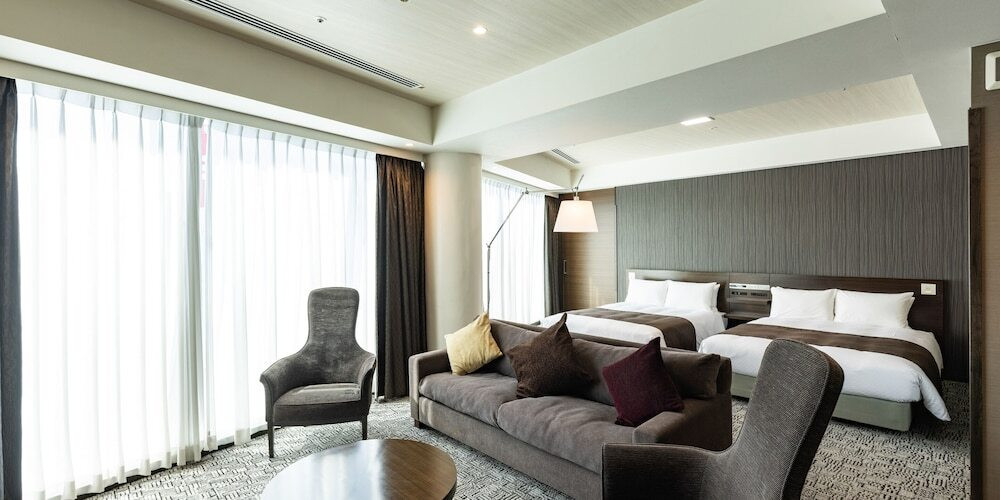 ジュニアスイート