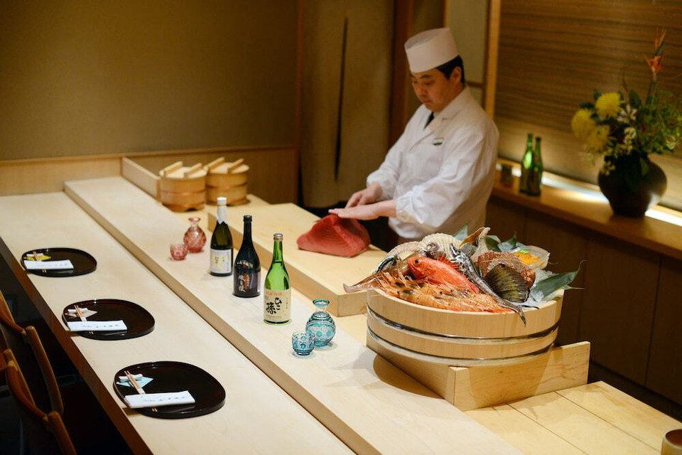 鮨処 祥庵こげ津 店内①