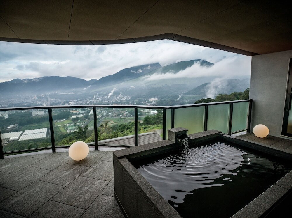 別府湾を一望する、フォトジェニックな温泉リゾート4285548