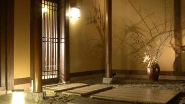 施設の入り口 / 6