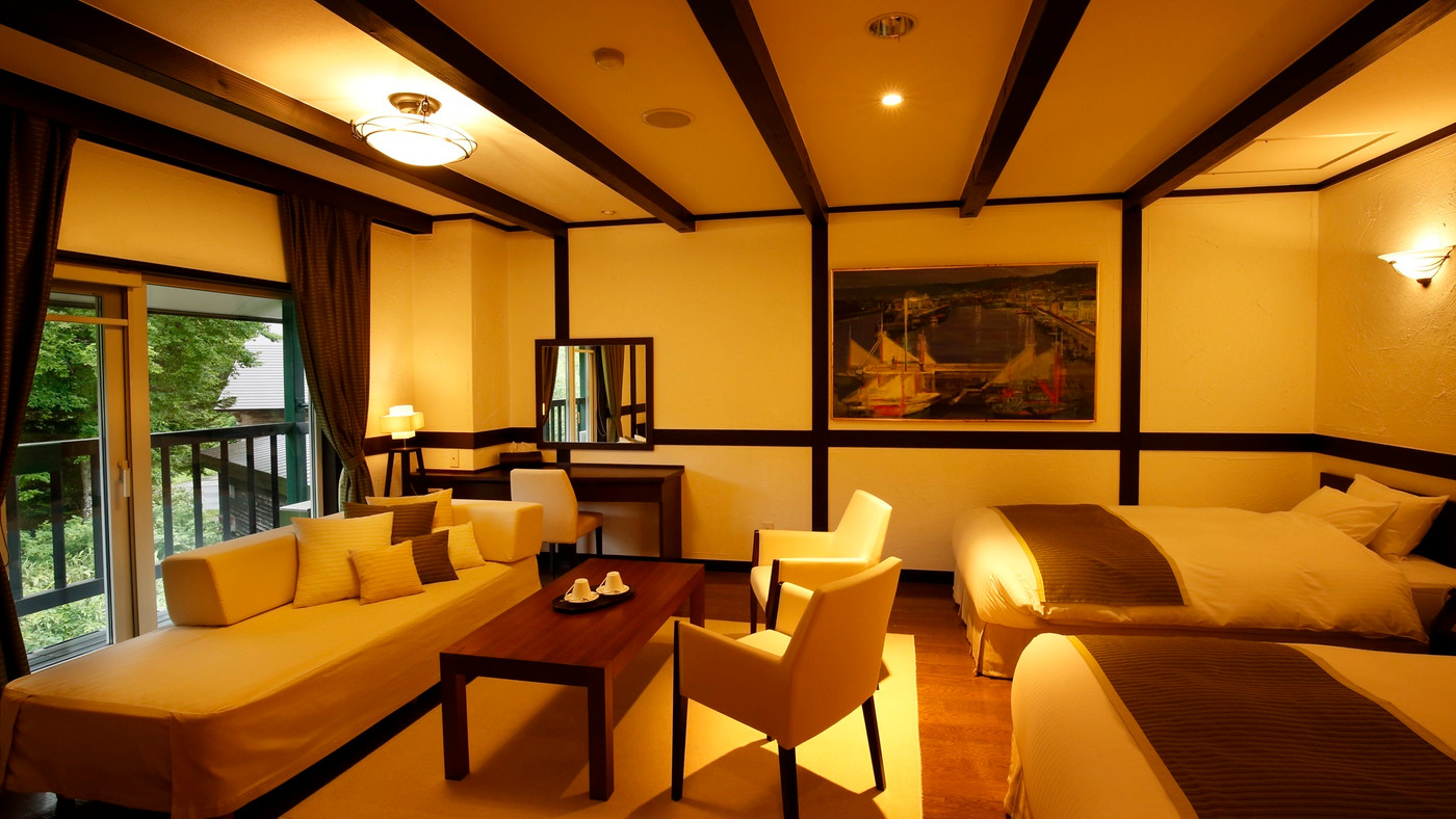 北欧風山小屋リゾートの自然と温泉、朝ごはんで体に潤いを3996184