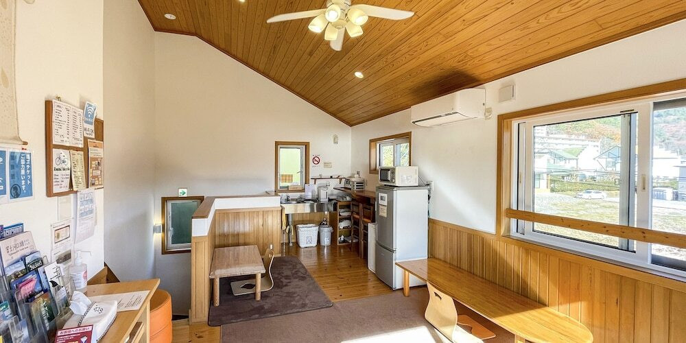 ロビーラウンジ