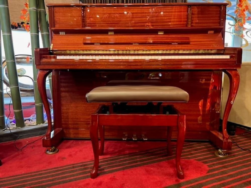 ロビーラウンジ