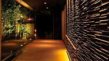 内部エントランス / 2