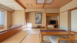 2.3F富士山展望風呂付和室12畳＋広縁ソファ【デラックス】 [デラックス] [和室] [禁煙] [富士山が見える]