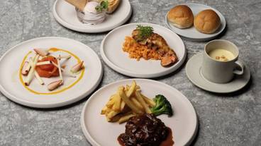 食事・飲み物 / 18