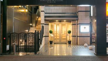 施設の入り口 / 15