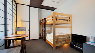 2段ベッド ツインルーム 共用バスルーム