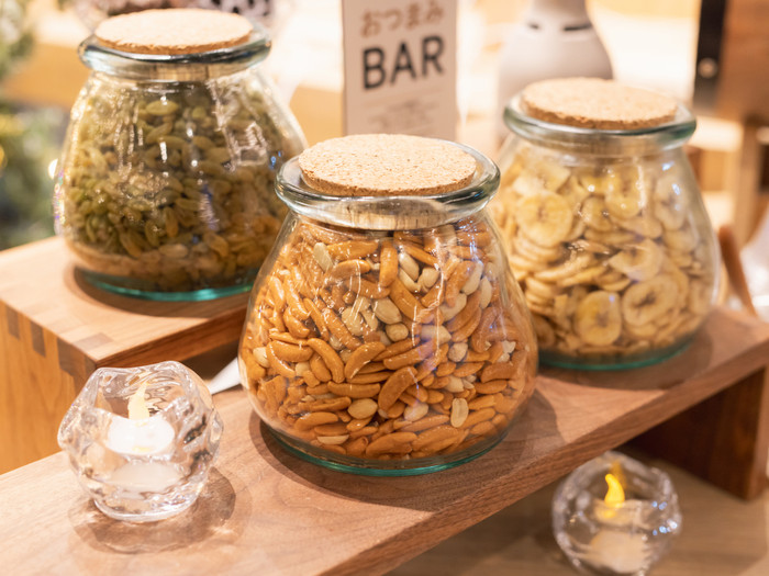 Premier店舗ではおつまみも用意されています