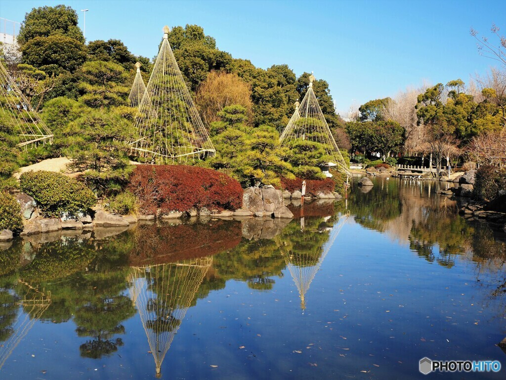 人気のパンを味わったり、近くの公園を散策したり♪3849885