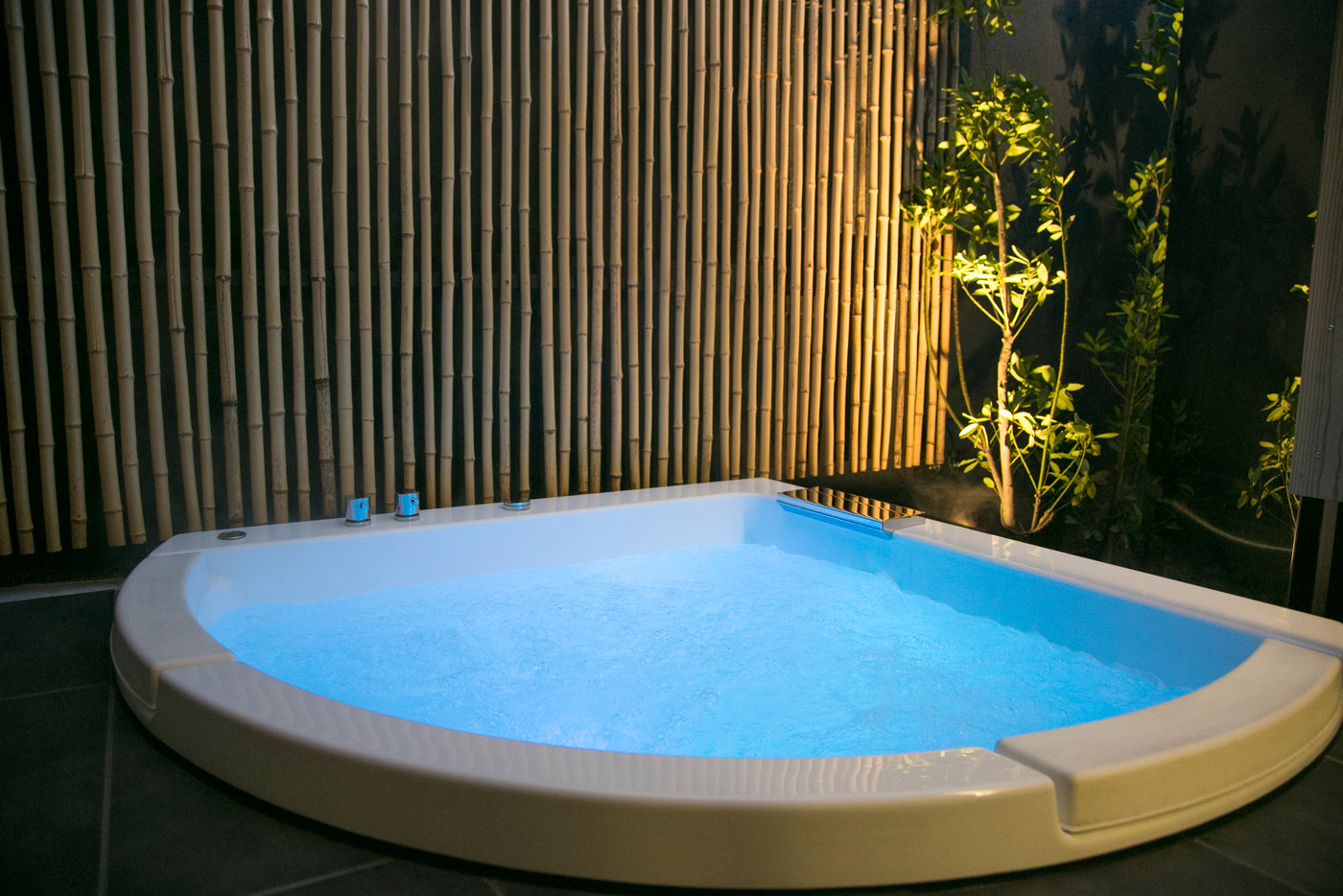 2.竹と水が織りなすデザイナーズホテル「ザ・メイビア宮崎」3568441