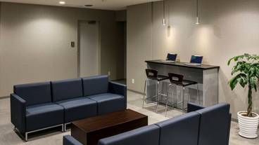 ロビーラウンジ / 6