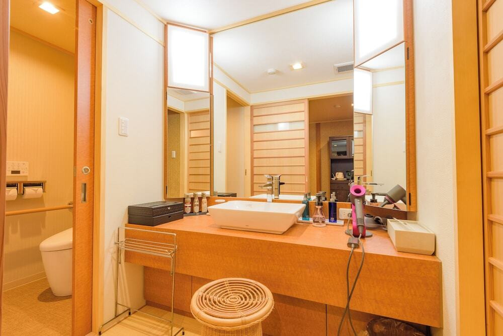 半露天風呂付き特別客室 洗面イメージ