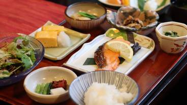 食事・飲み物 / 6