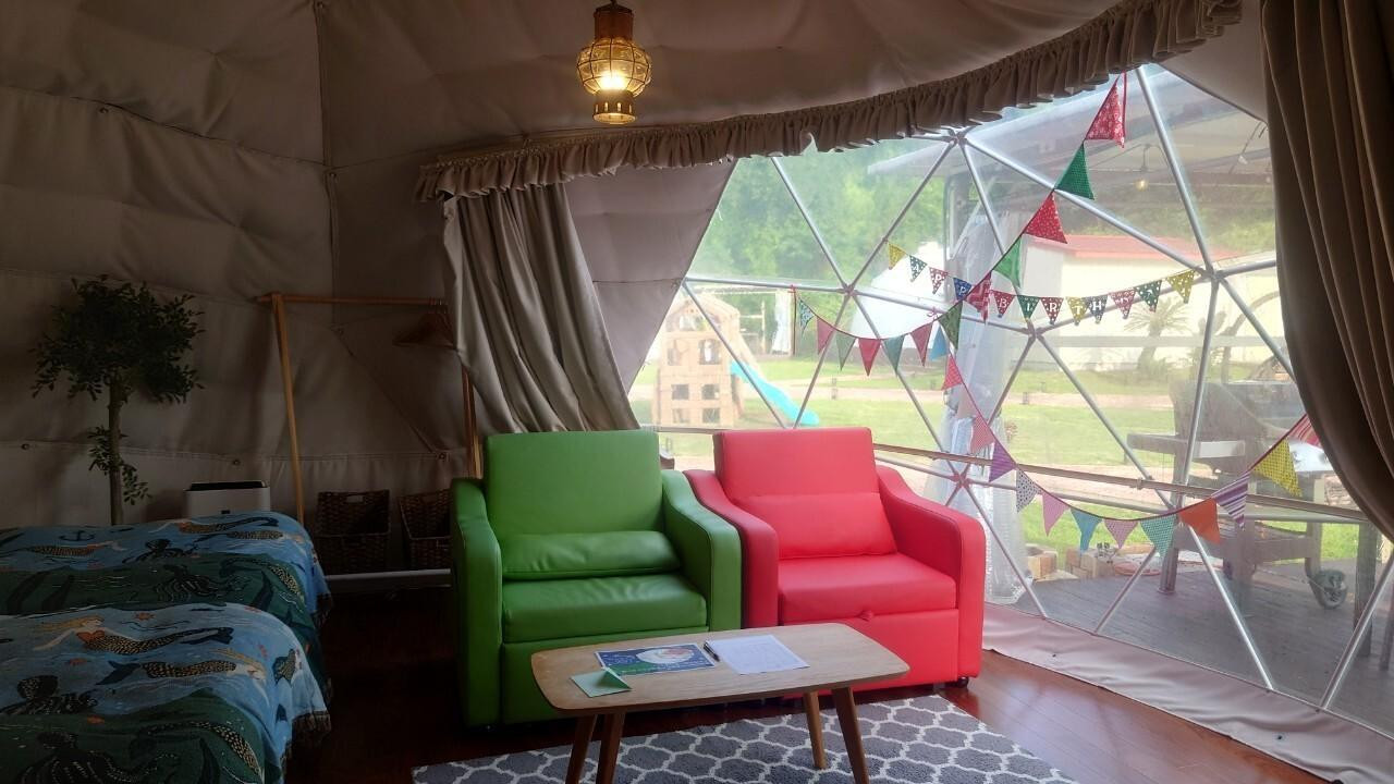 バス・トイレ付きで快適なテント一体型キャビン4235848