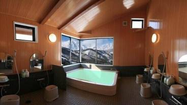 屋内スパ浴槽 / 1