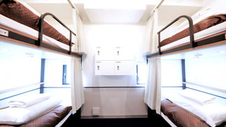 [プライベートルーム] 二段ベッド4名用 [シャワー&トイレ共用] 禁煙