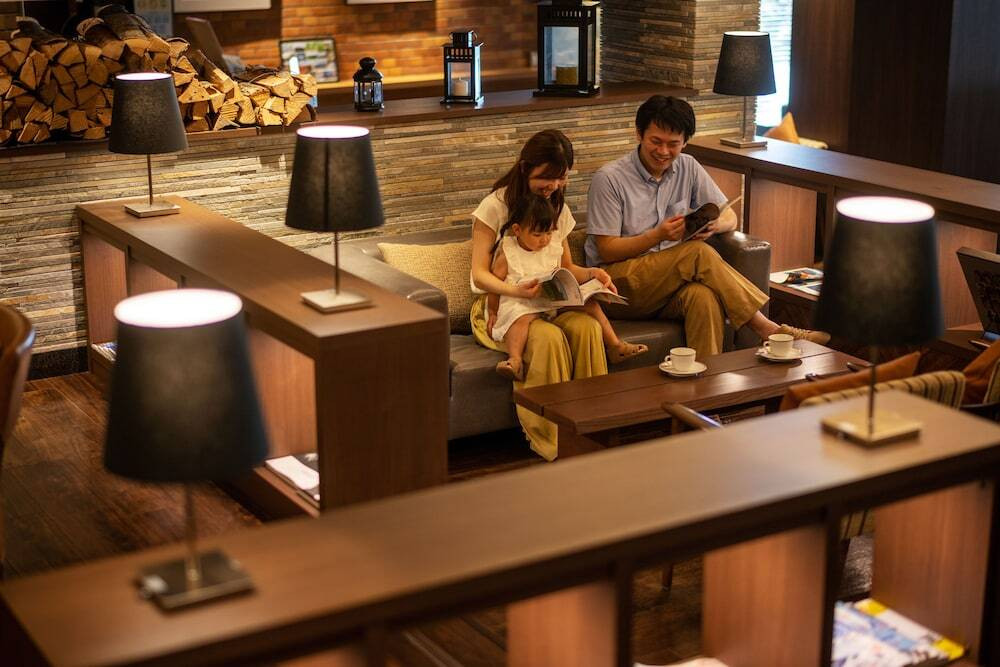 ロビーラウンジ