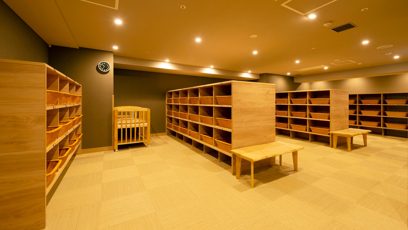 女性大浴場／脱衣所