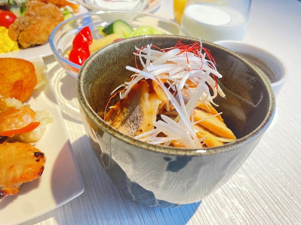 朝食