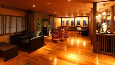 ロビーラウンジ / 11