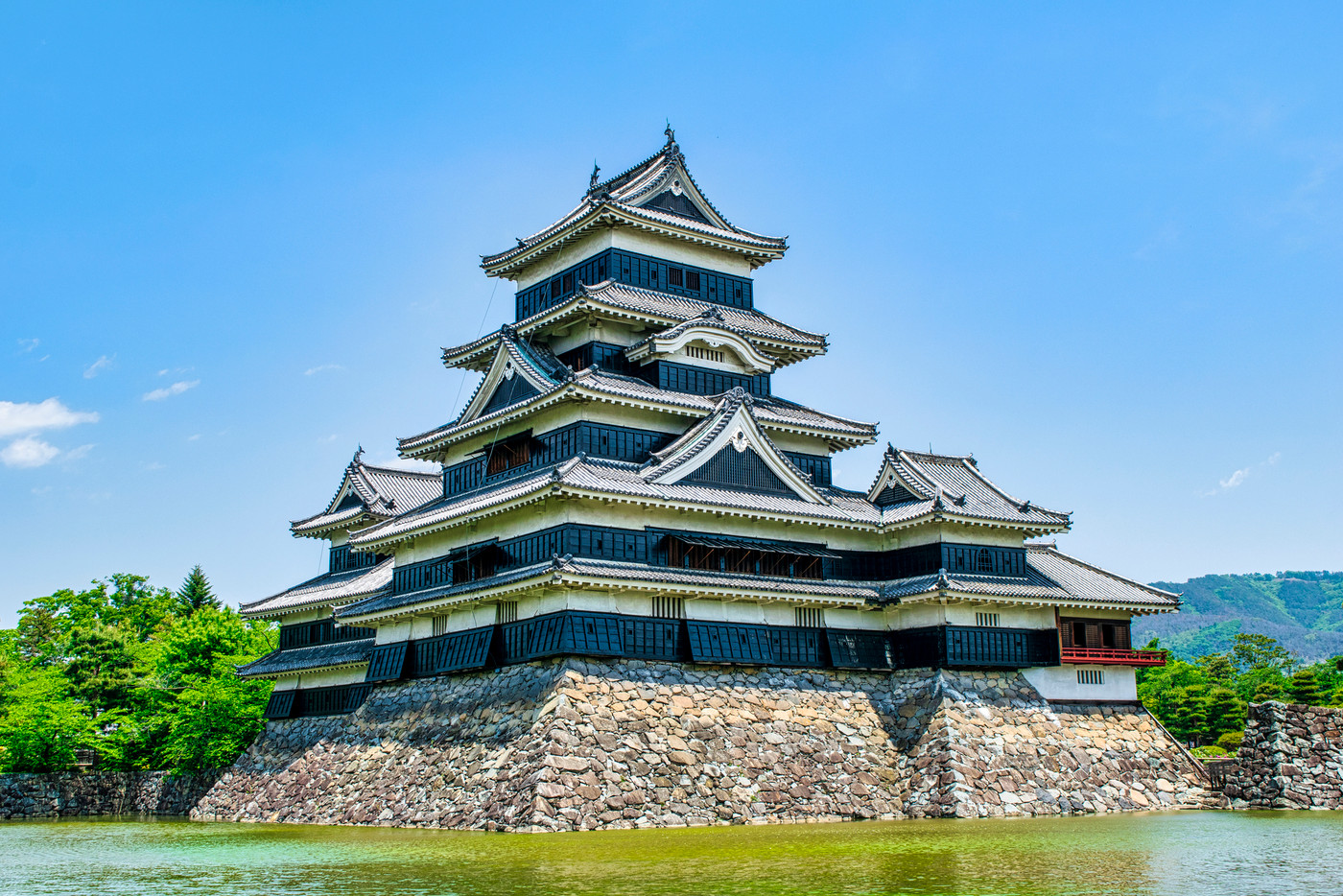 雰囲気のある城下町で彼とのんびり旅を3733927