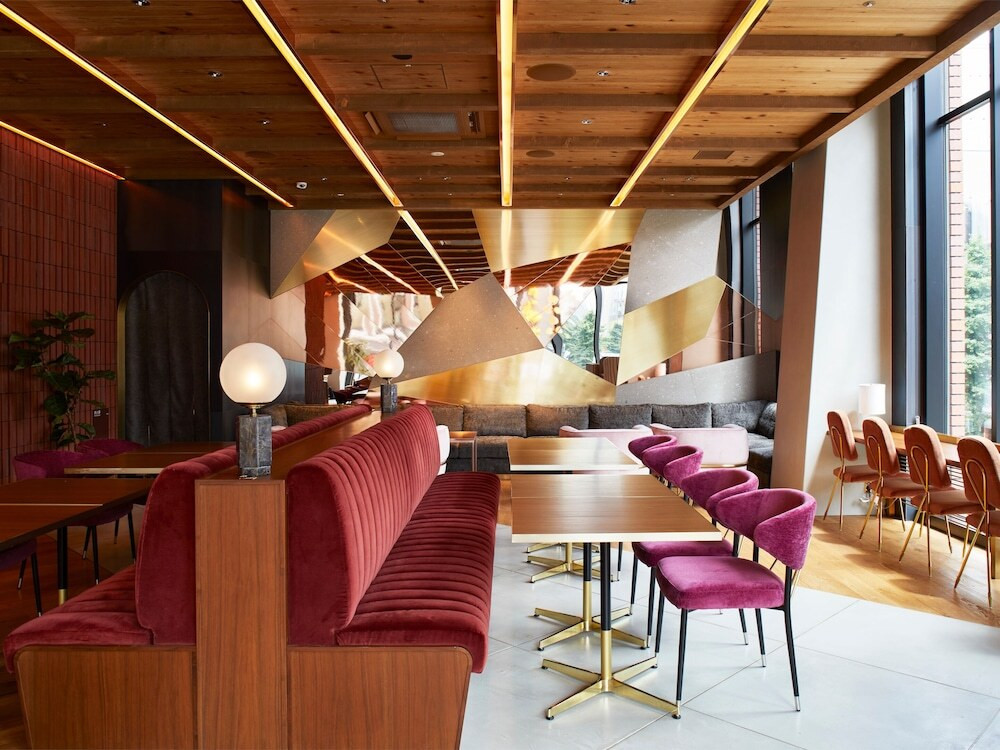 「LES BOIS」内観