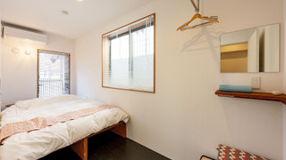 スタンダード ダブルルーム 共用バスルーム