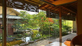 露天風呂付離れ客室 [和室] [喫煙可] [禁煙] [ガーデンビュー]