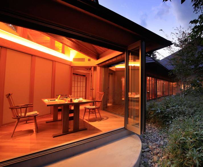 ダイニング コの字 / 4