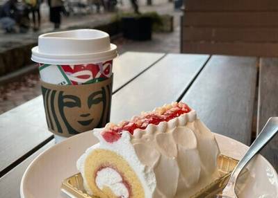 スターバックスコーヒー 京都岡崎 蔦屋書店