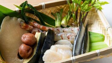 食事・飲み物 / 3