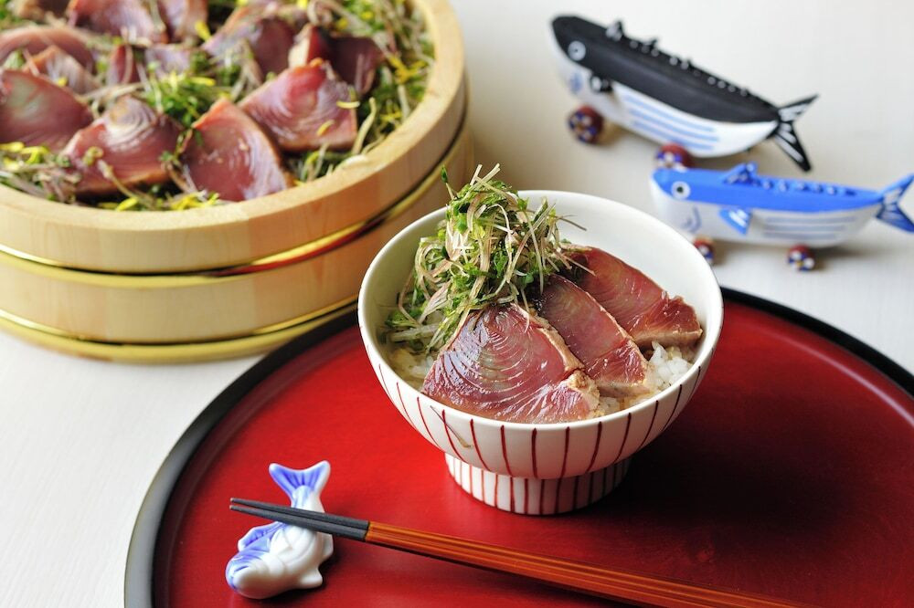 モーニングビュッフェ カツオの漬け丼