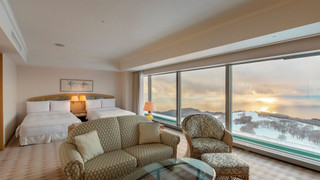 スイート シングルベッド 2 台 (Sea Side)