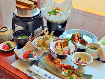 濃厚な温泉と旬の料理に癒される休日3648324