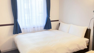 エコノミー ダブルルーム 喫煙可