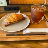 LAMP LIGHT BOOKS CAFE 福岡（ランプライトブックスカフェ）