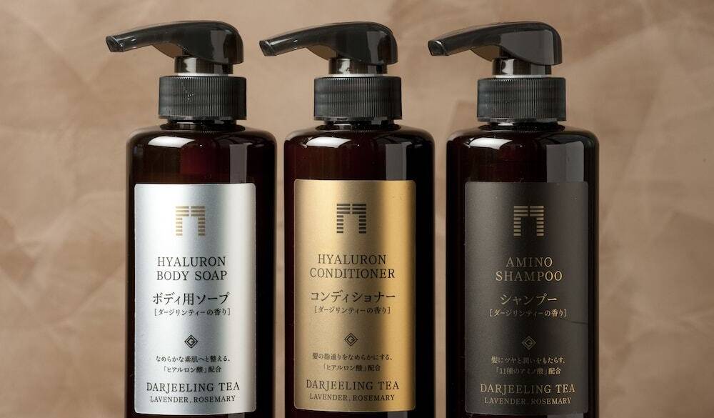 ゆとりのお風呂で
疲れを癒して / 2