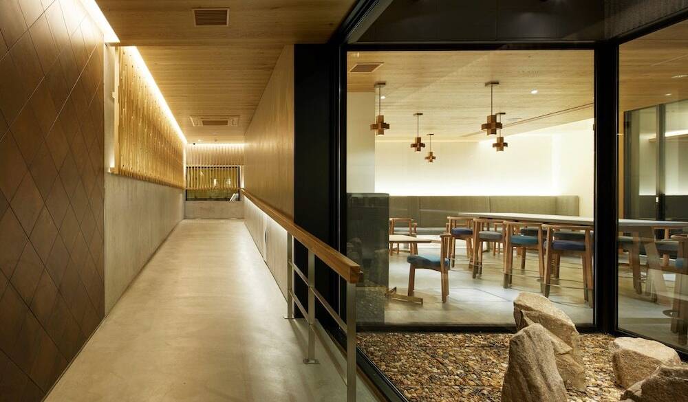 エントランス / 2