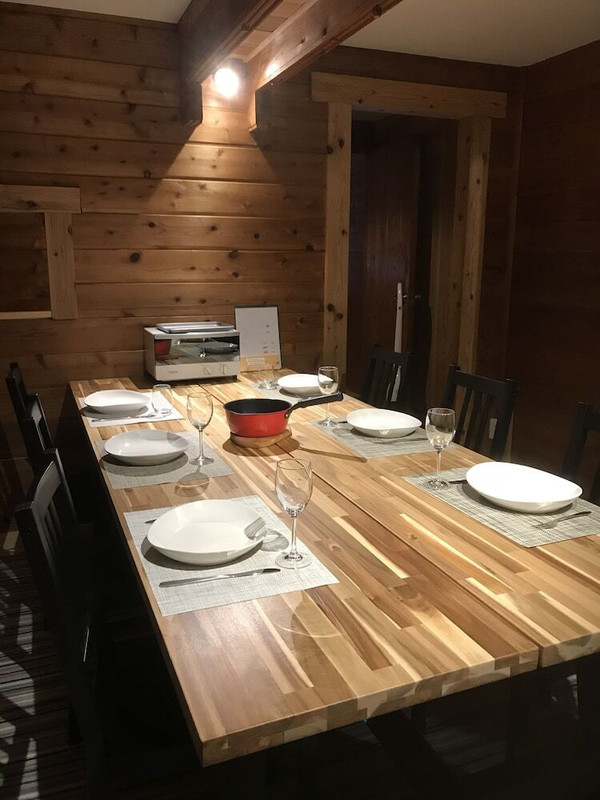 客室内のダイニングエリア